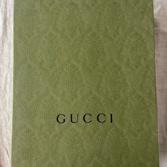 GUCCI HALF-MOON-SHAPED MINI BAG WITH INTERLOCKING G - Picture 10 of 10